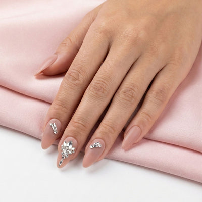 Pre arranged rhinestones nails 